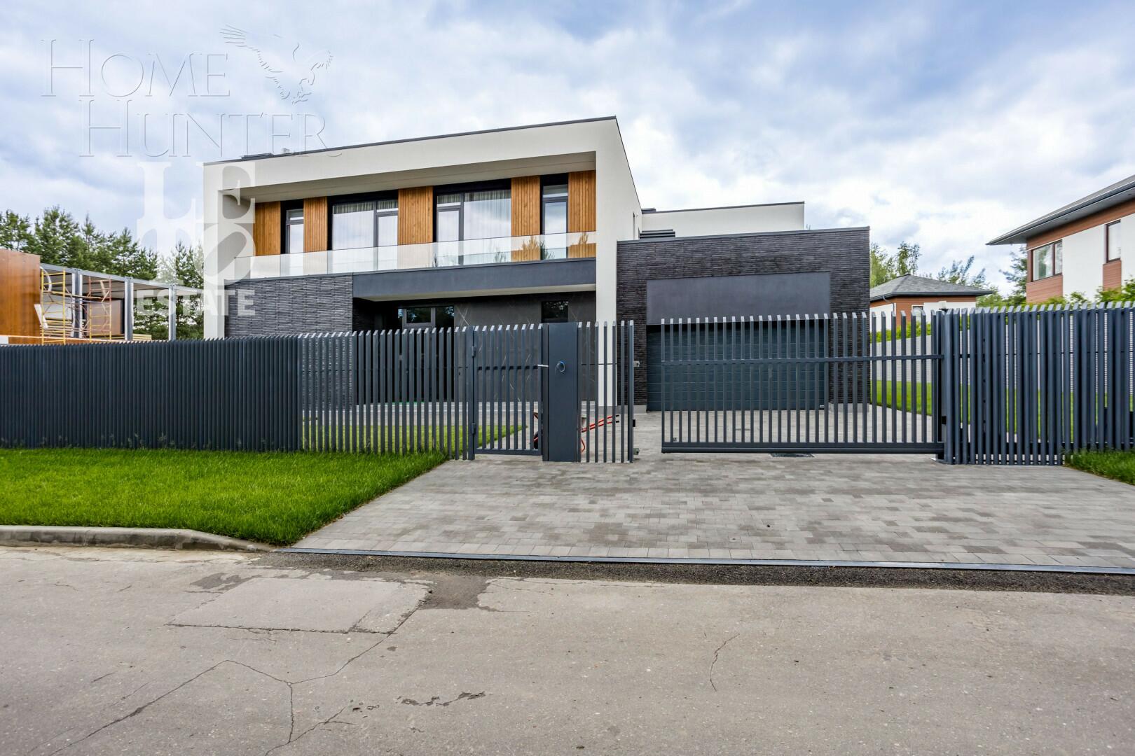 2-этажный коттедж 604 м² с отделкой