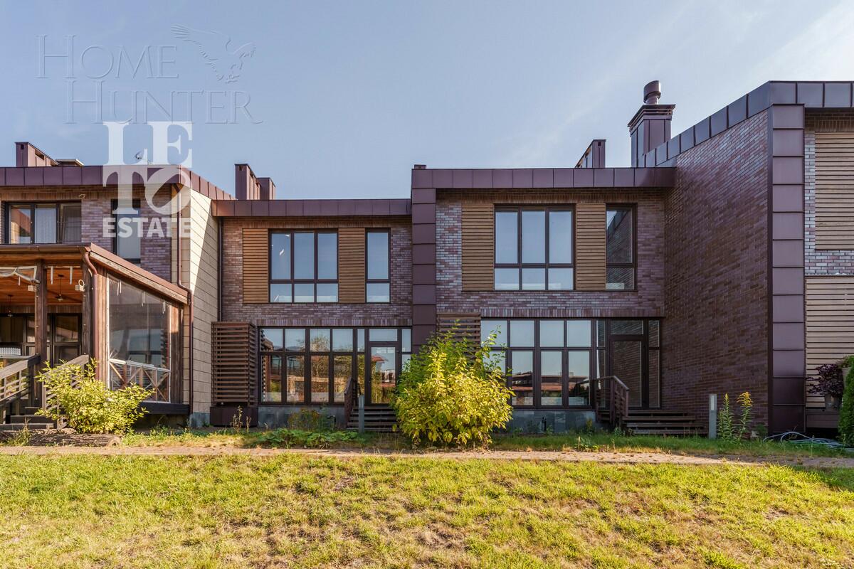 2-этажный таунхаус 270 м² без отделки