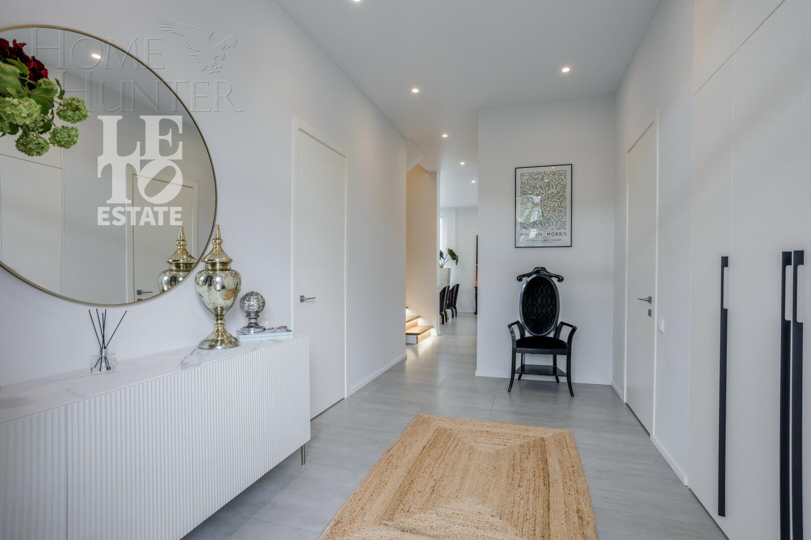 2-этажный коттедж 243 м² с отделкой