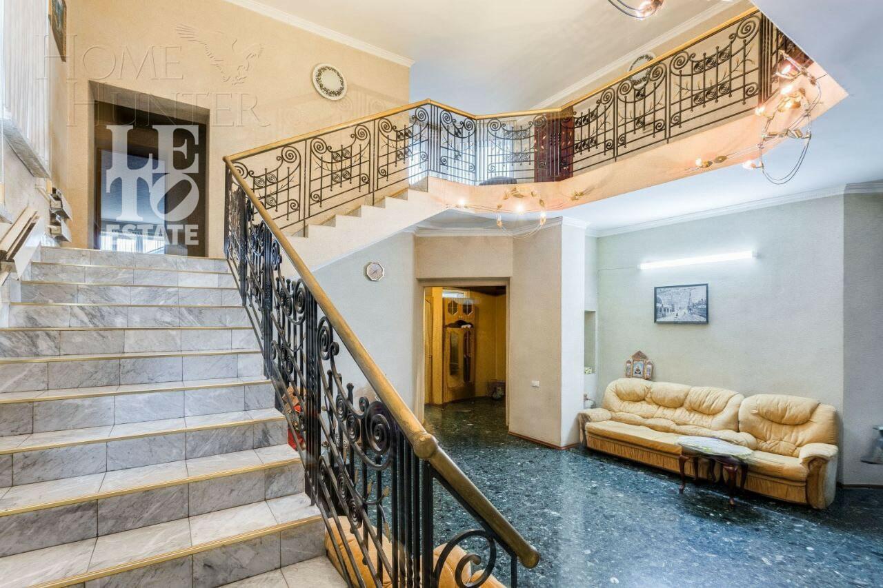 2-этажный коттедж 573 м² с отделкой