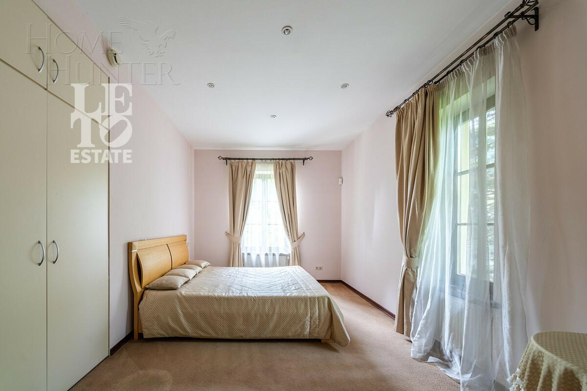 2-этажный коттедж 650 м² с отделкой