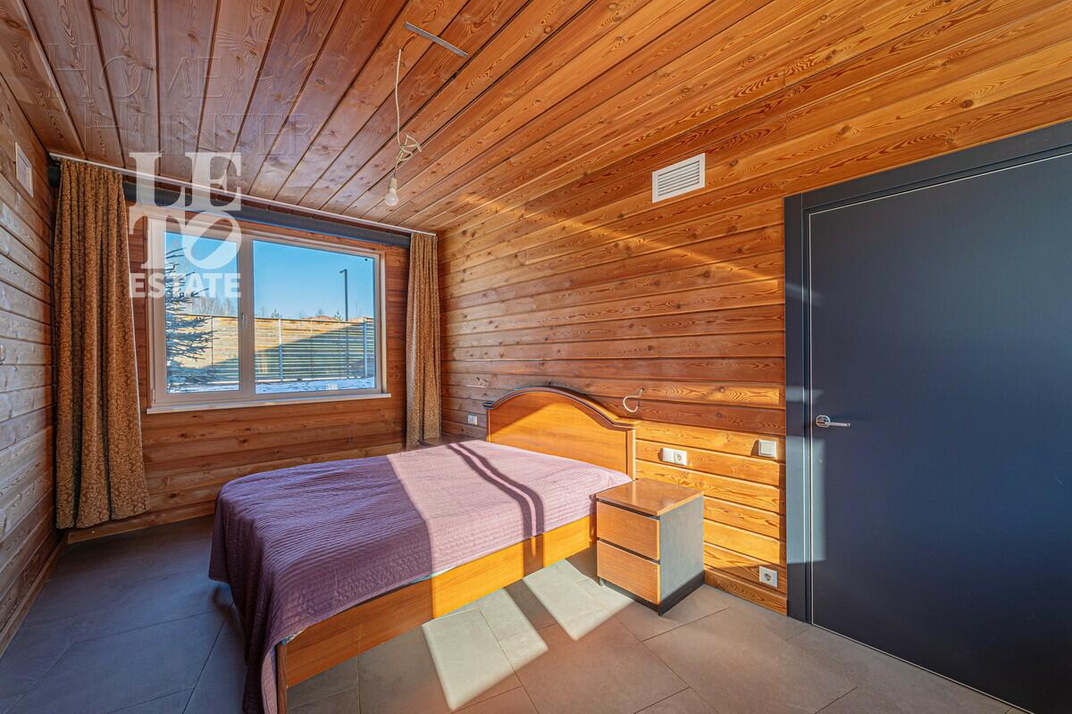 2-этажный коттедж 220 м² с отделкой