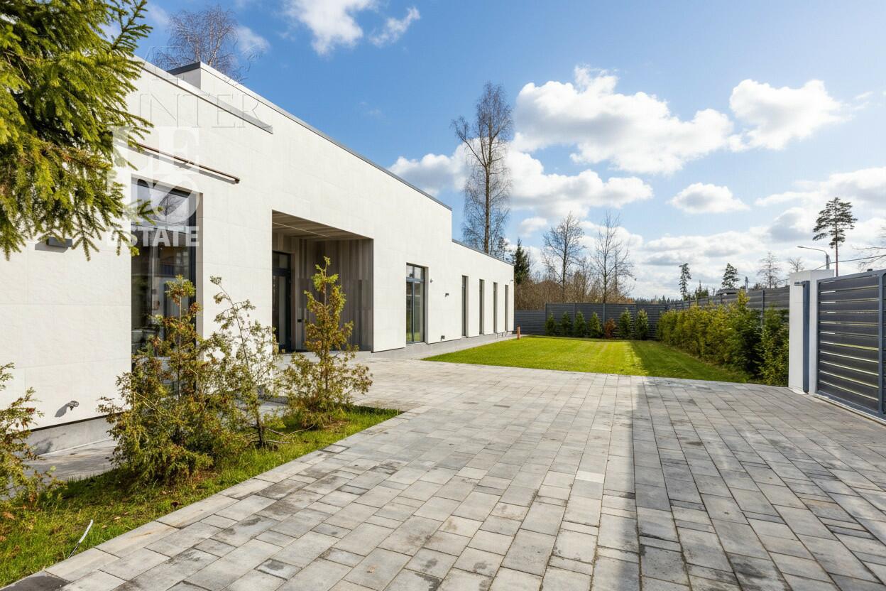 1-этажный коттедж 440 м² с отделкой