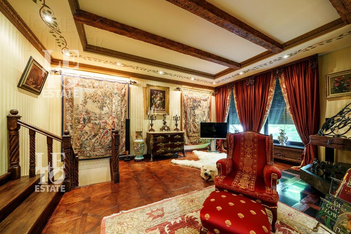 3-этажный коттедж 850 м² с отделкой