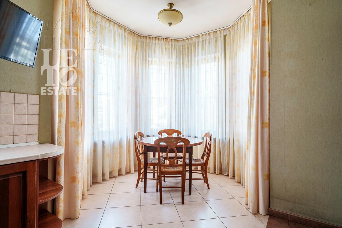 2-этажный коттедж 350 м² с отделкой