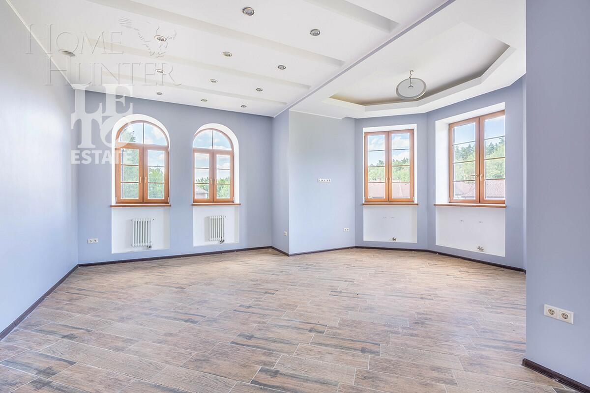 2-этажный коттедж 1 028 м² с отделкой