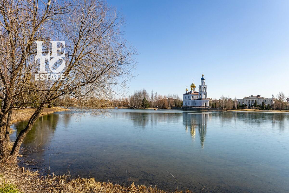 2-этажный коттедж 680 м² без отделки