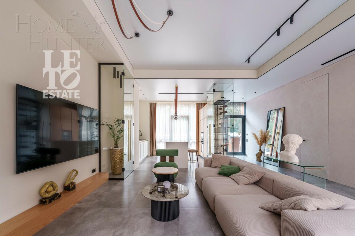 3-этажный таунхаус 238 м² с отделкой