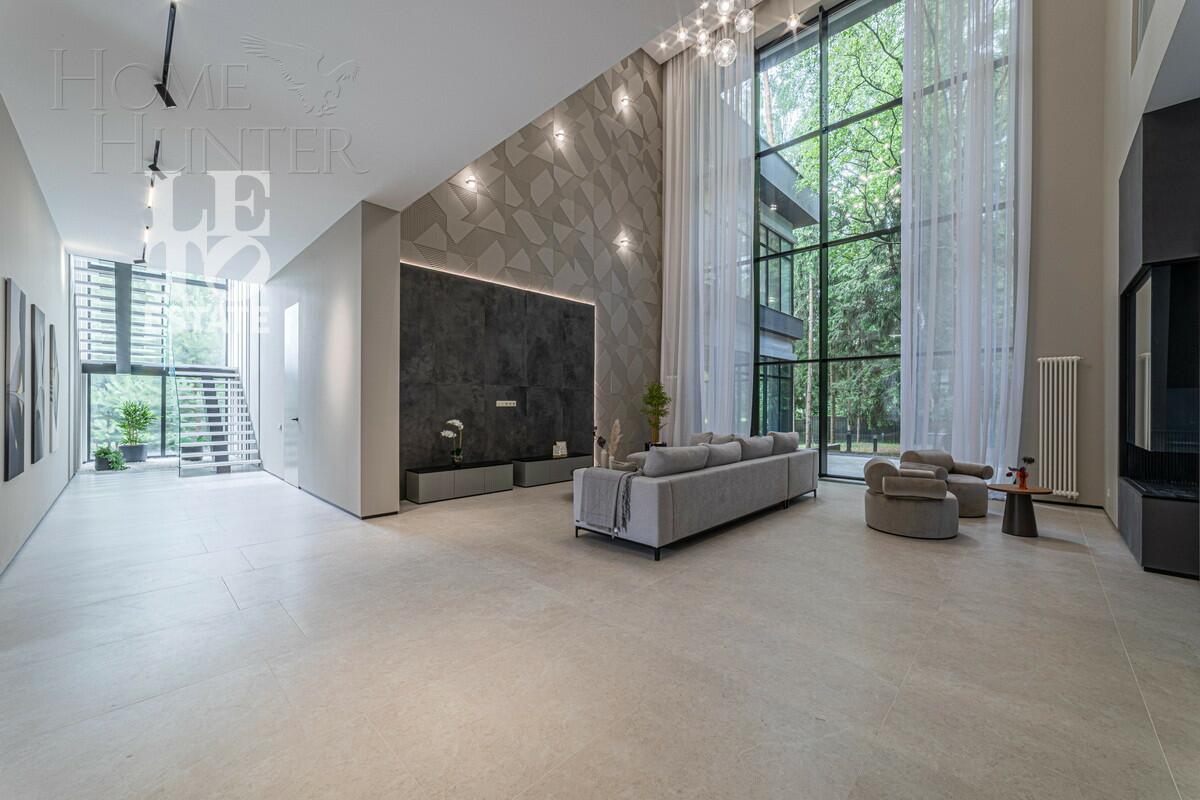 2-этажный коттедж 720 м² с отделкой