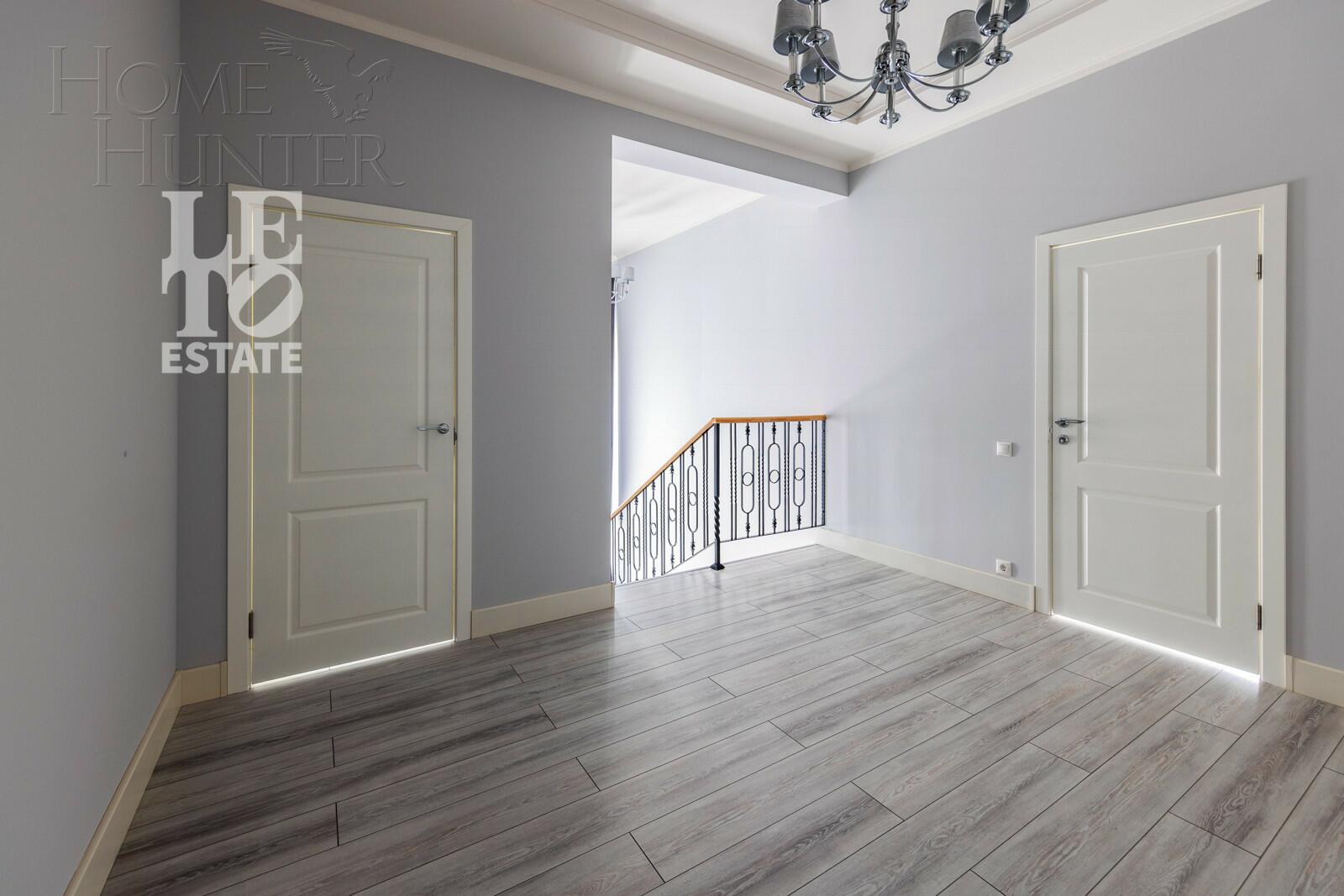 2-этажный коттедж 304 м² с отделкой