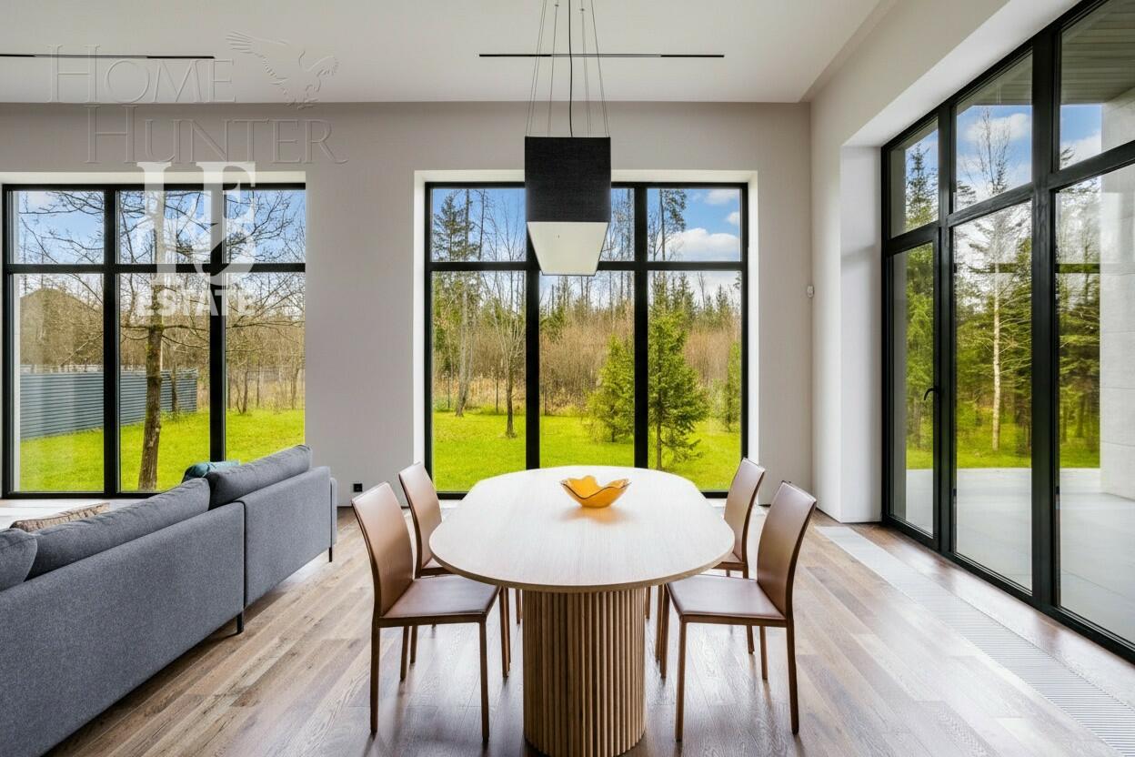 1-этажный коттедж 440 м² с отделкой