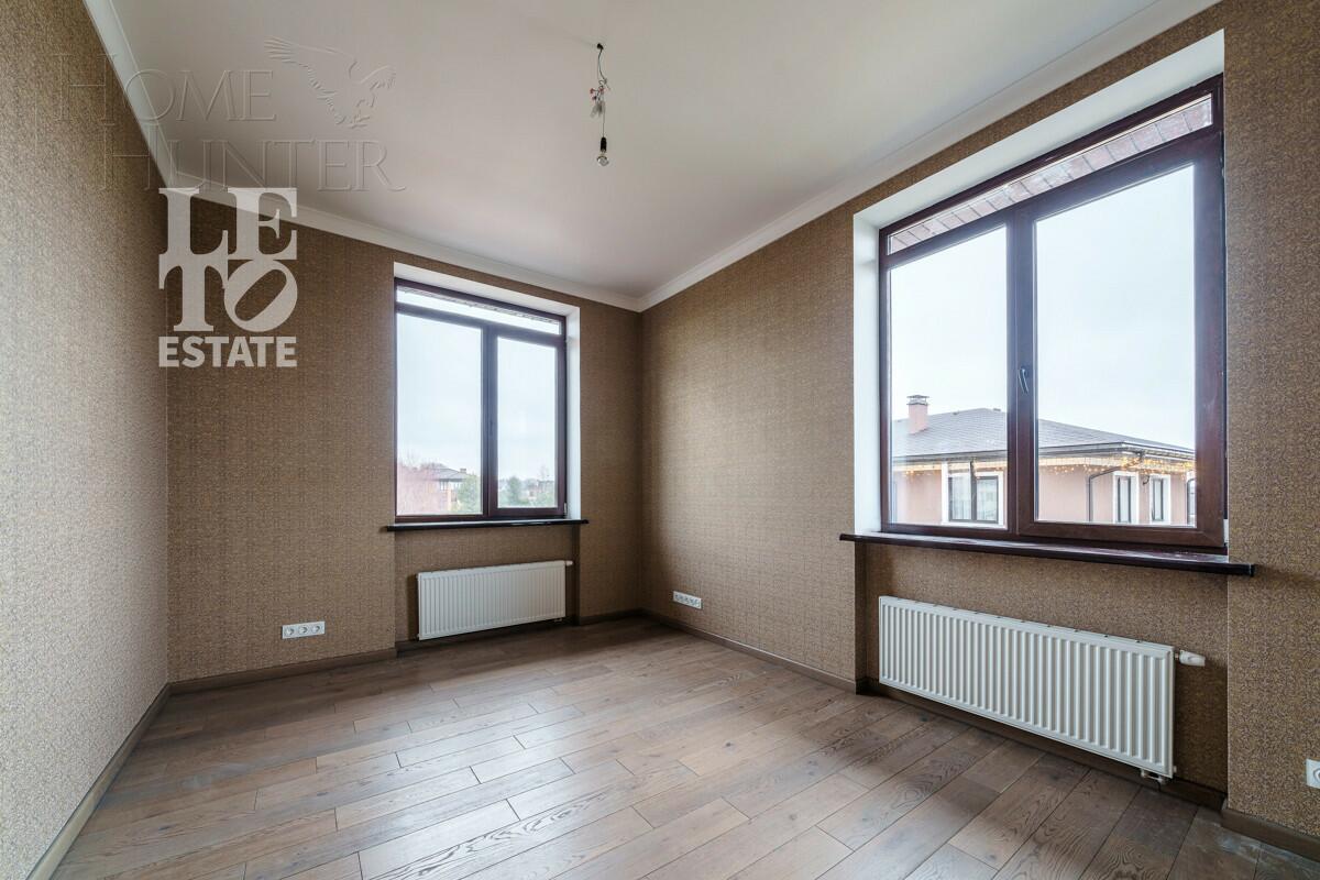 2-этажный коттедж 400 м² с отделкой