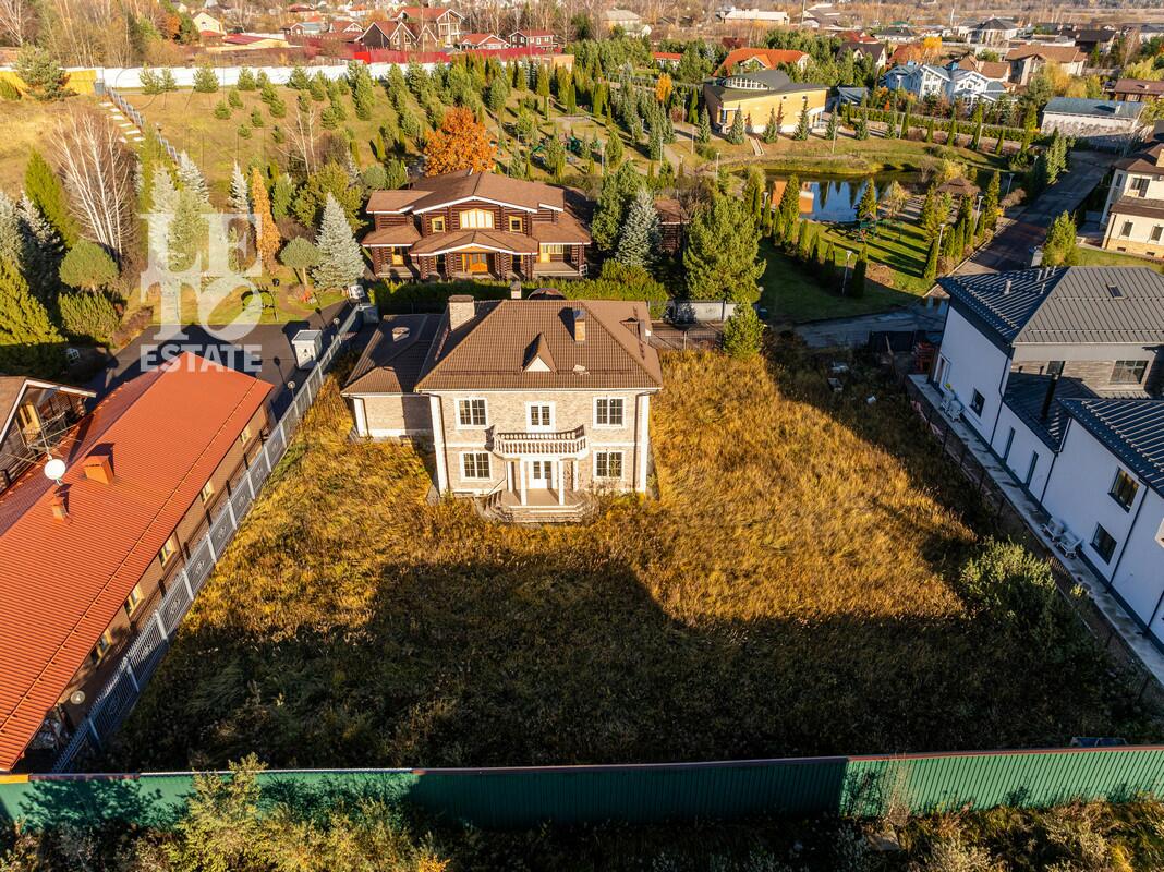 2-этажный коттедж 460 м² без отделки