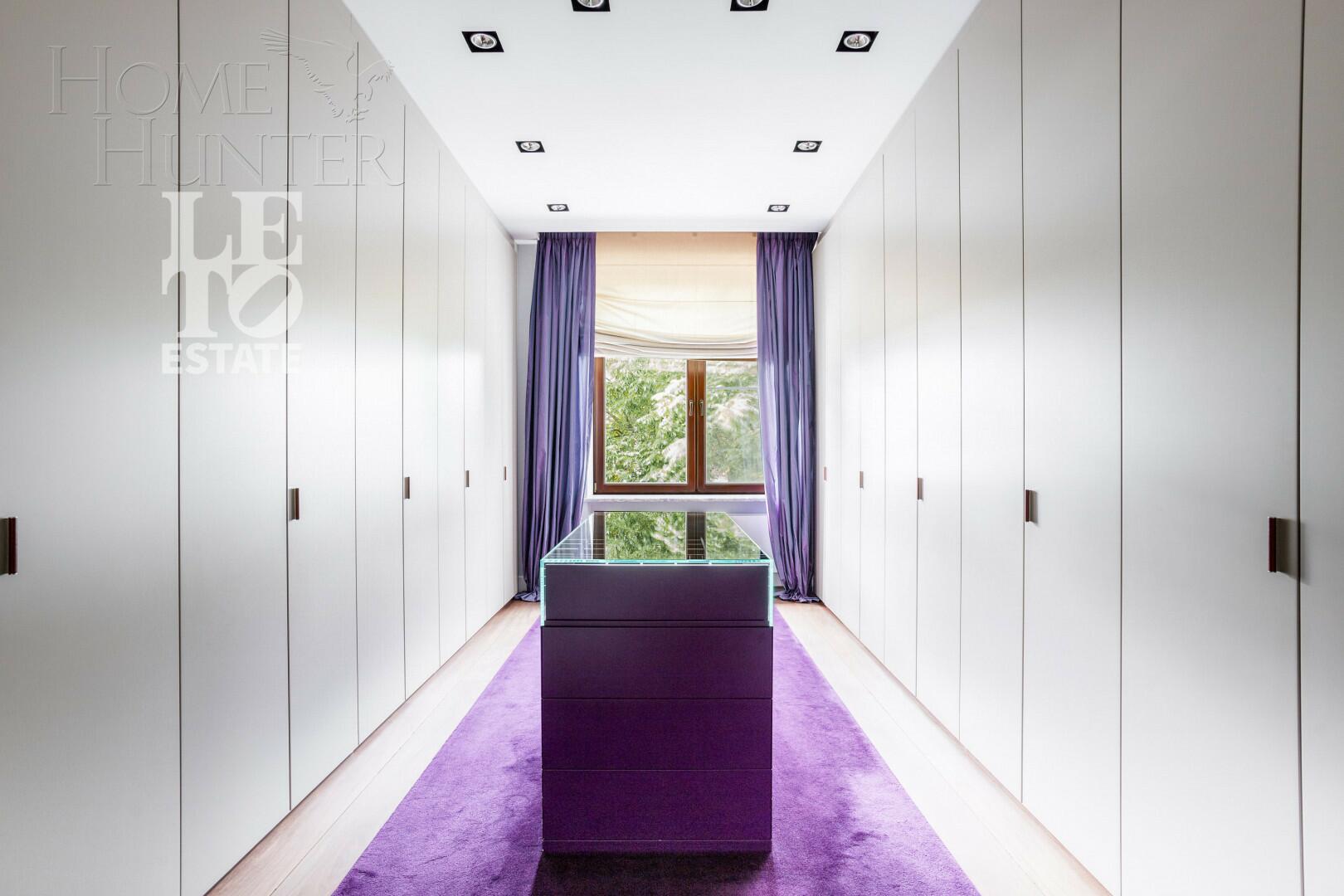 2-этажный коттедж 1 438 м² с отделкой