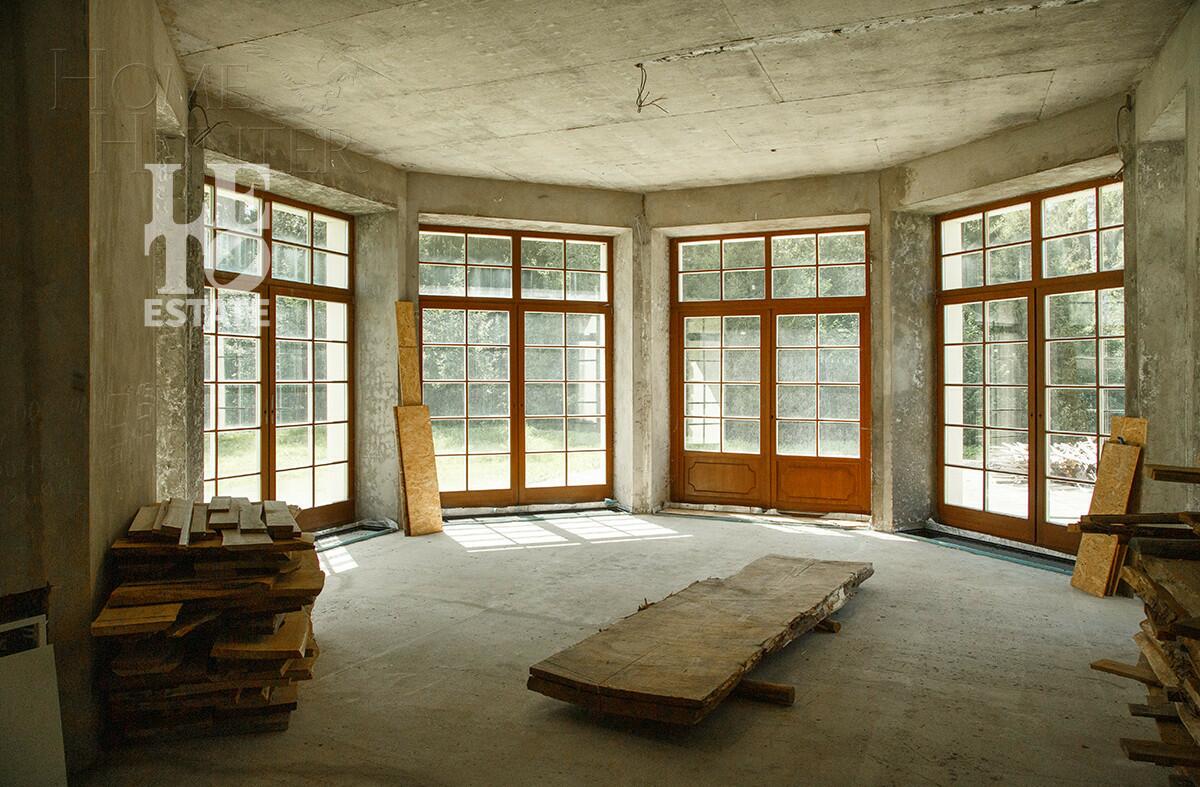 2-этажный коттедж 1 569 м² без отделки