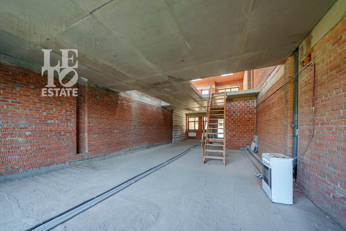 2-этажный таунхаус 270 м² без отделки