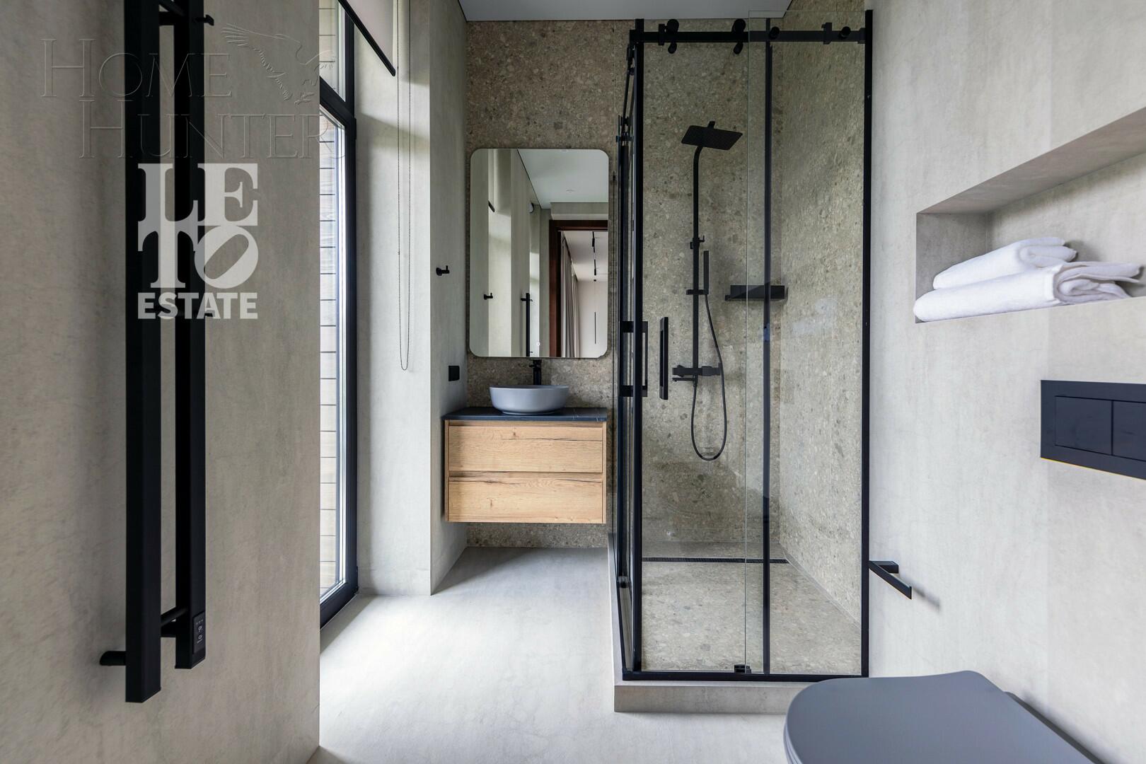 2-этажный коттедж 731 м² с отделкой