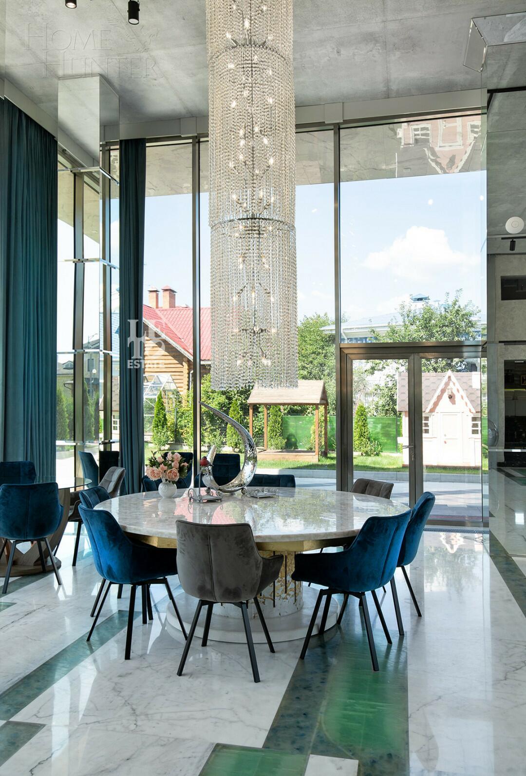 2-этажный коттедж 650 м² с отделкой