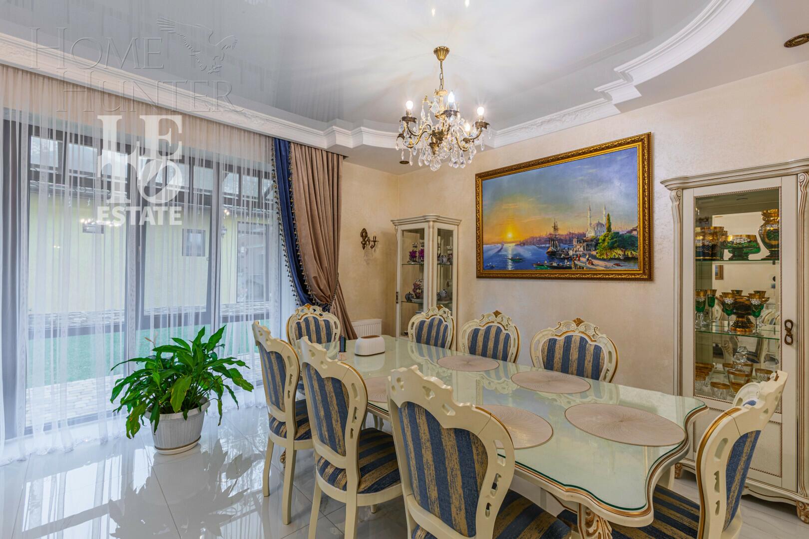 2-этажный таунхаус 251.7 м² с отделкой