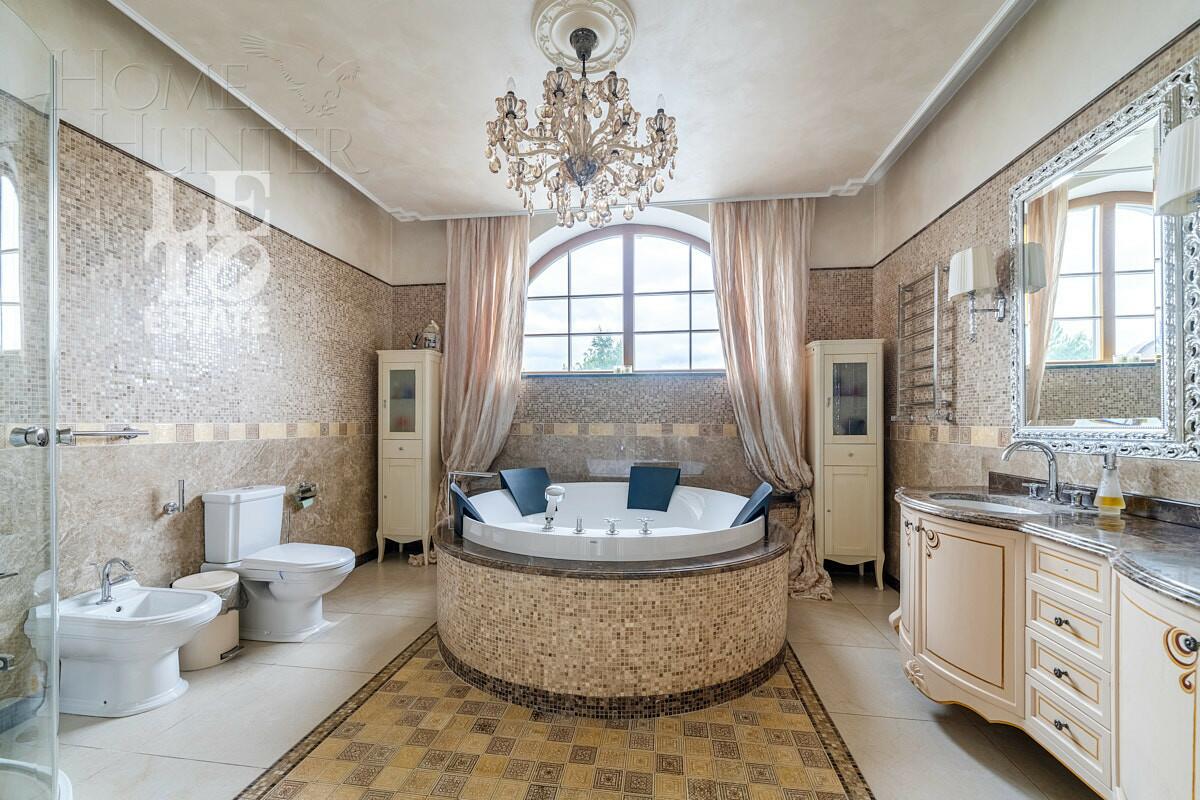 2-этажный коттедж 1 000 м² с отделкой