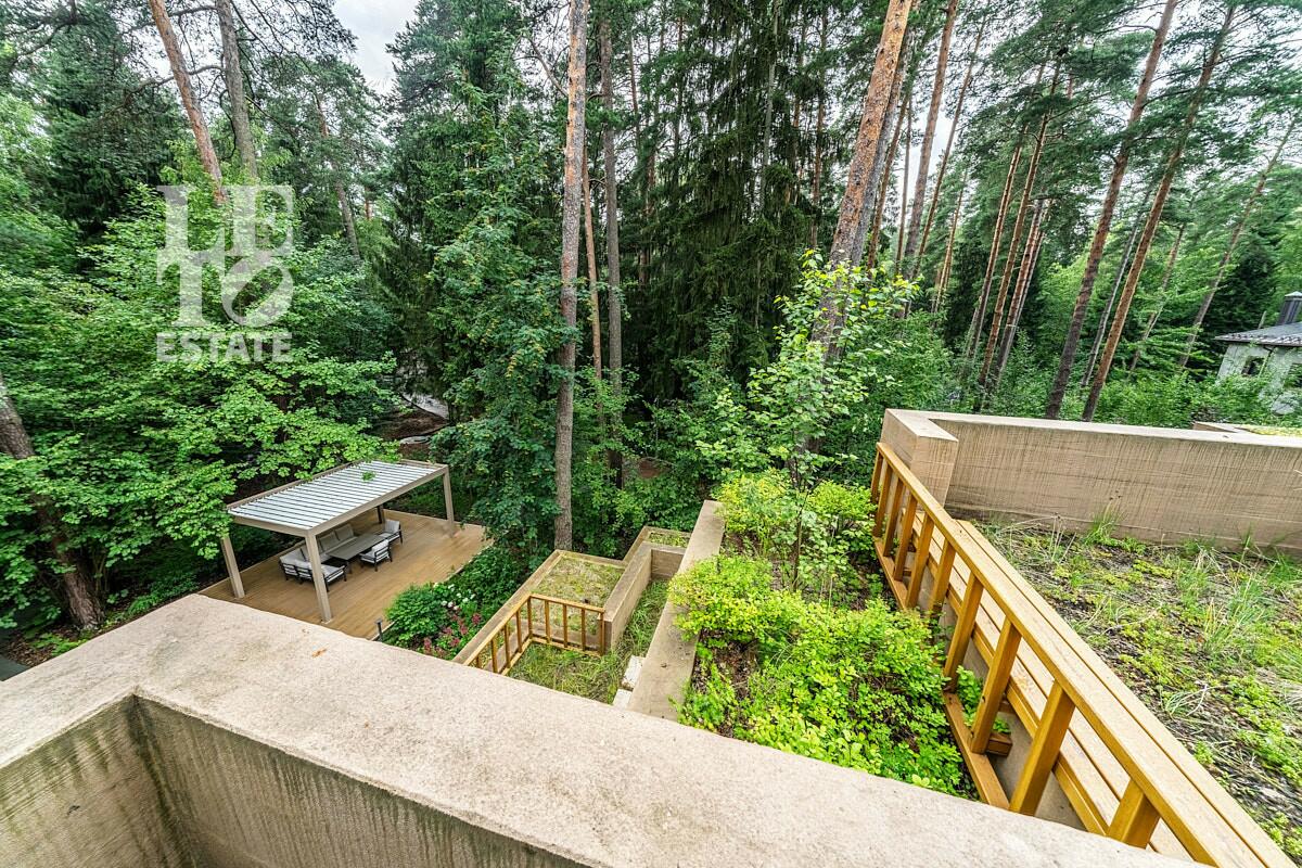 2-этажный коттедж 1 330 м² с отделкой