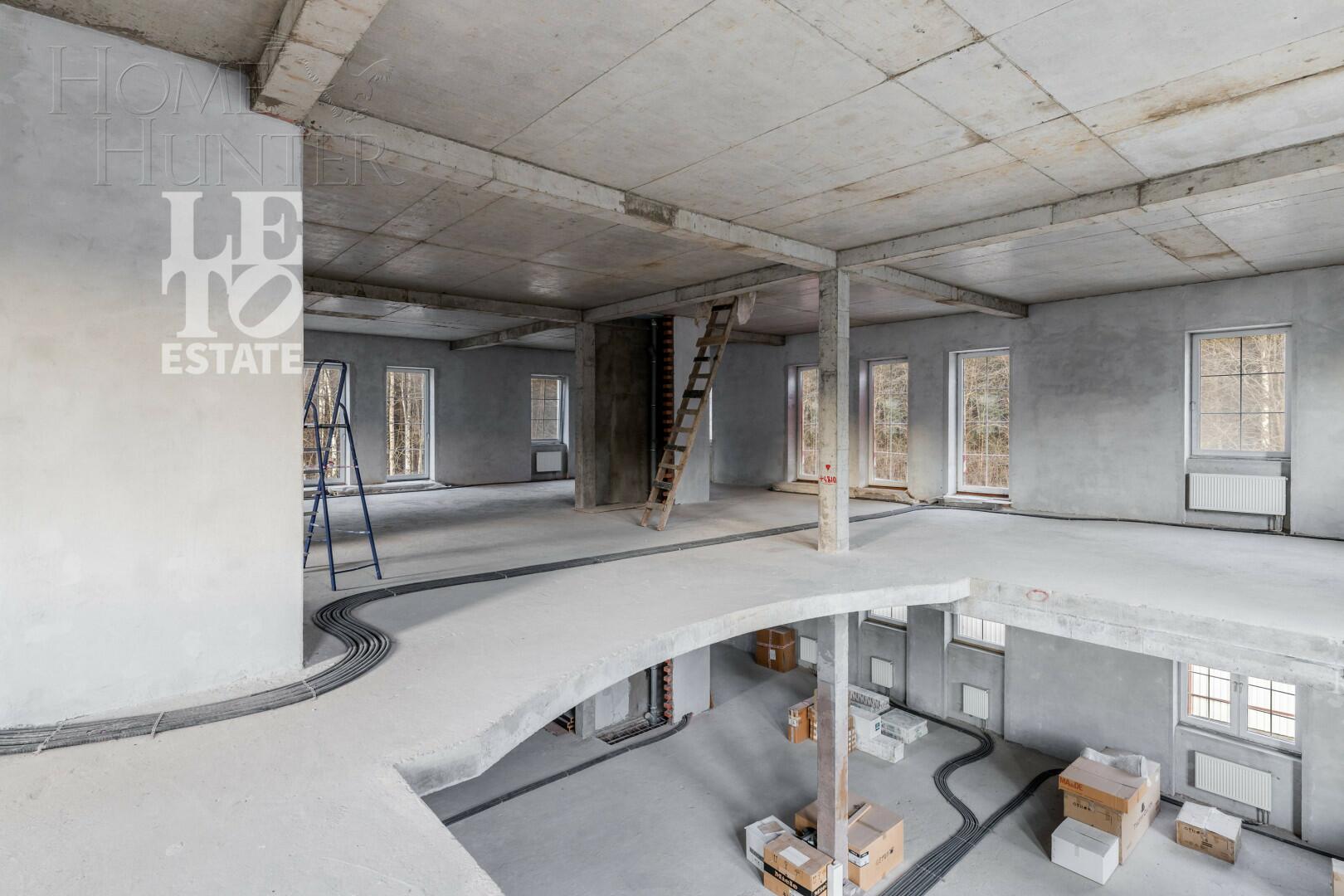 2-этажный коттедж 1 320 м² без отделки