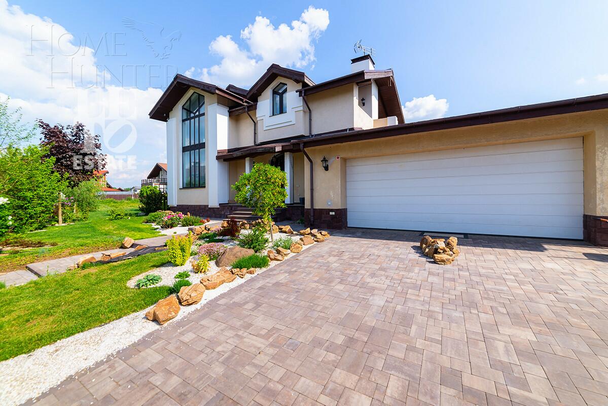 2-этажный коттедж 284.9 м² с отделкой