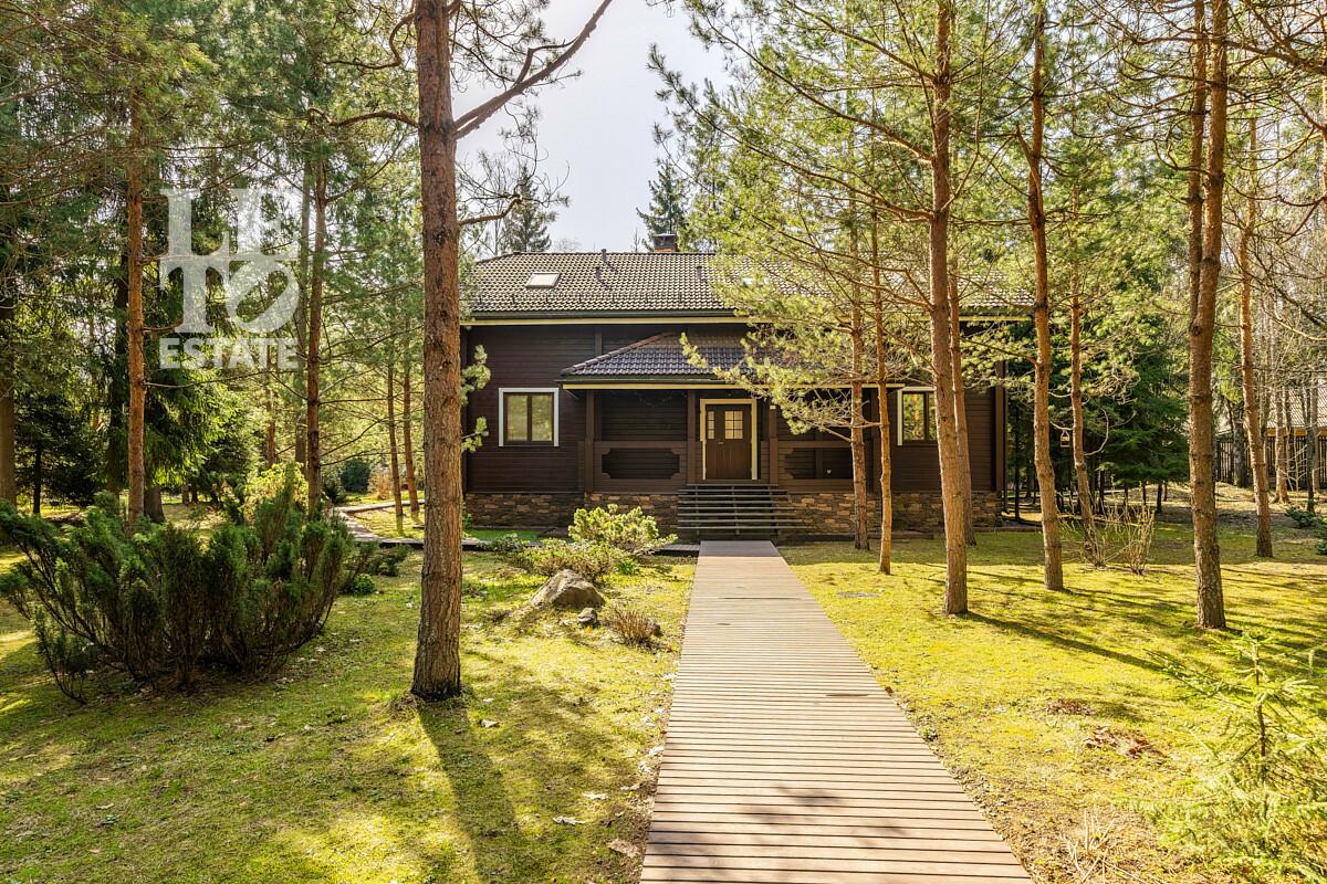 2-этажный коттедж 219 м² с отделкой