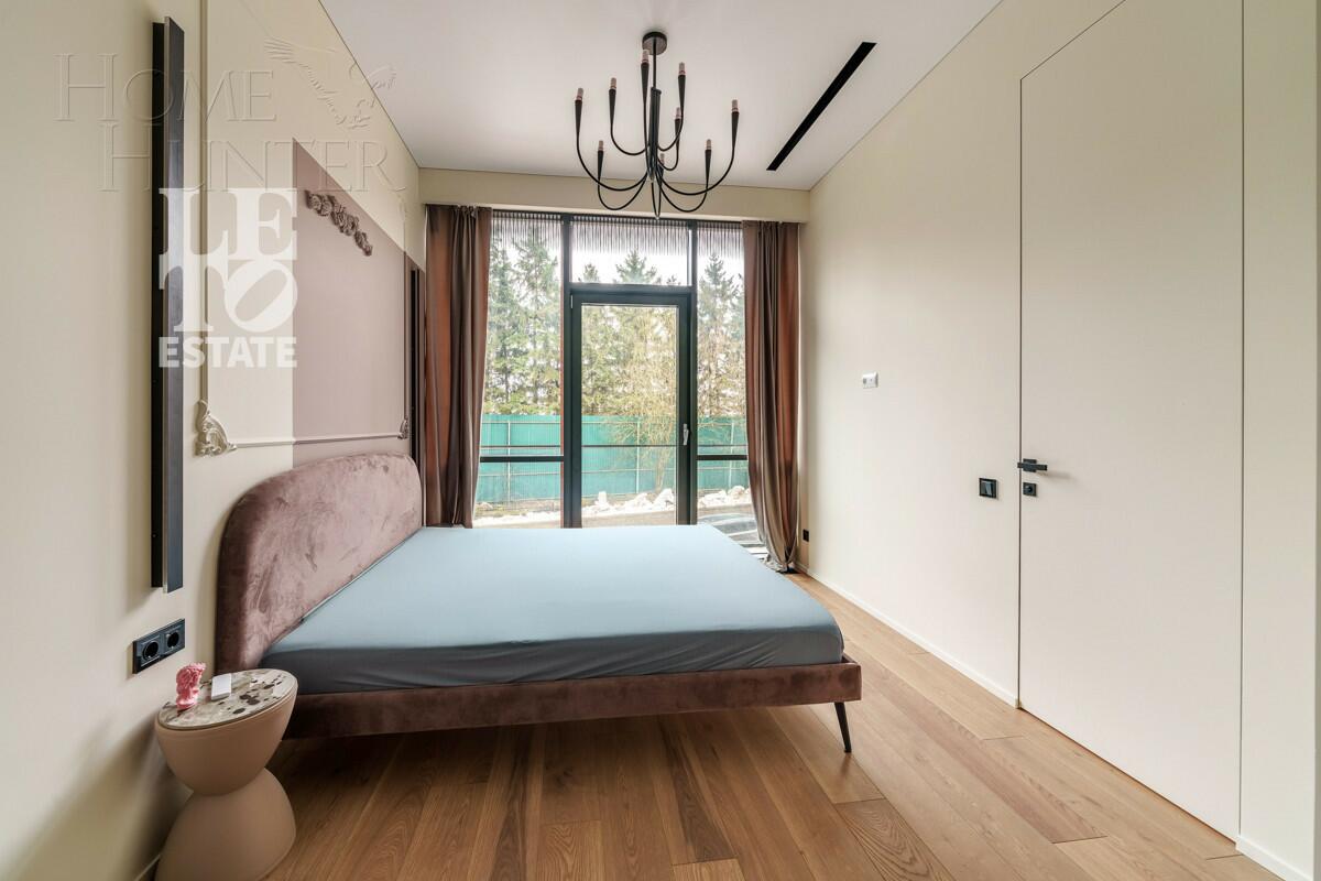 3-этажный таунхаус 238 м² с отделкой