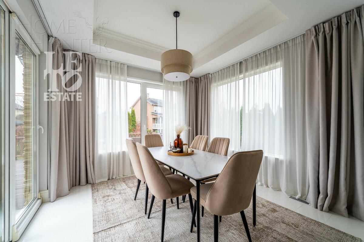 2-этажный коттедж 370 м² с отделкой