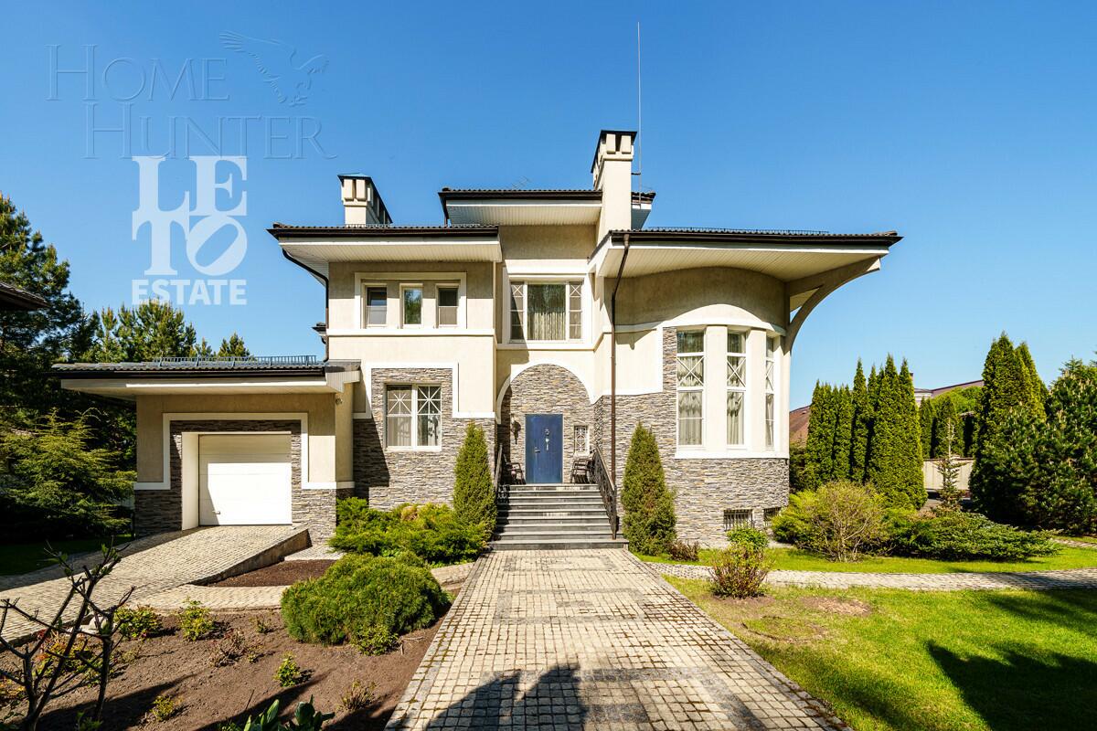 2-этажный коттедж 680 м² с отделкой