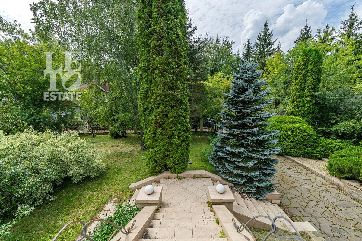 2-этажный коттедж 650 м² с отделкой