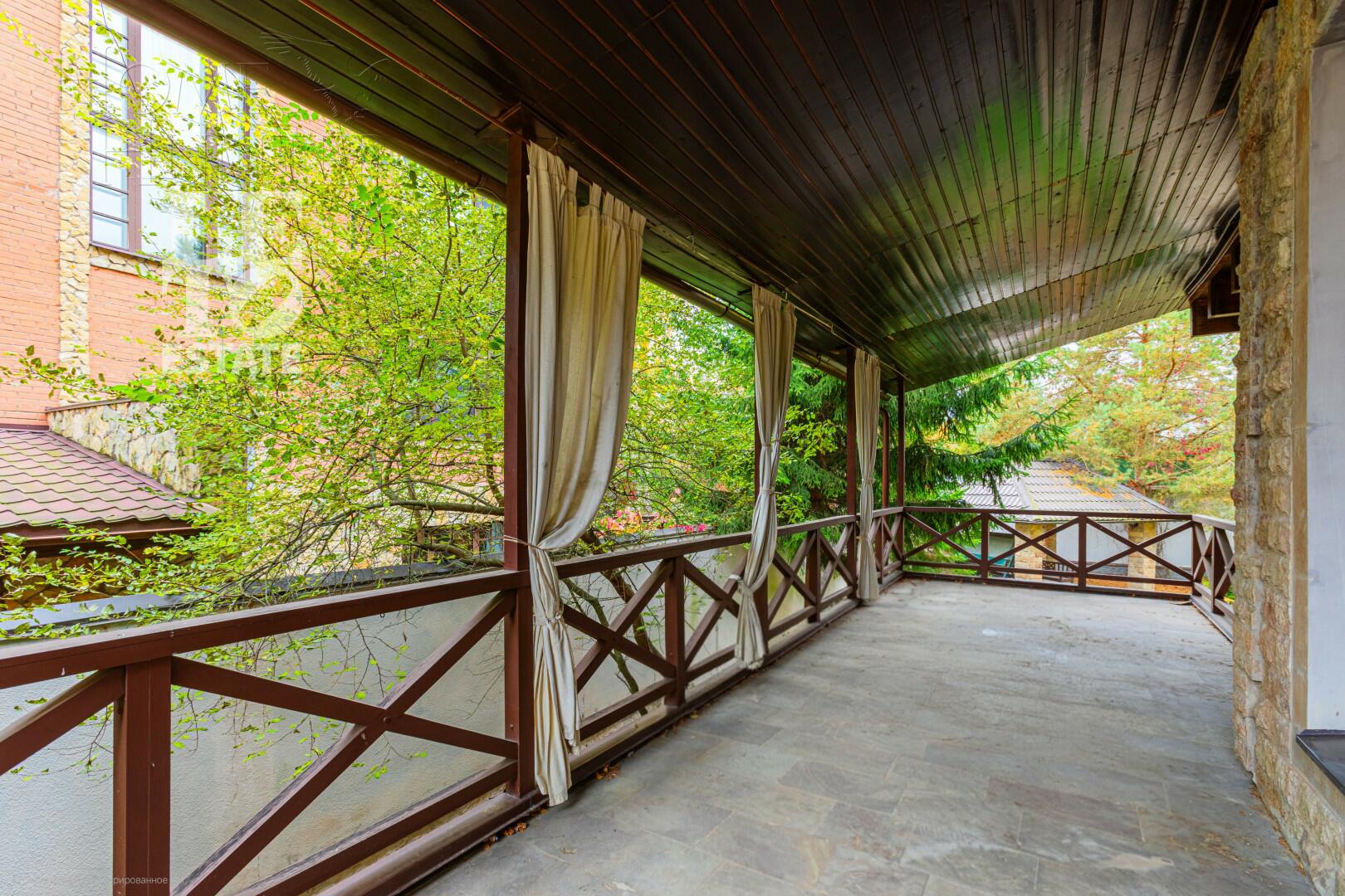 2-этажный коттедж 720 м² с отделкой