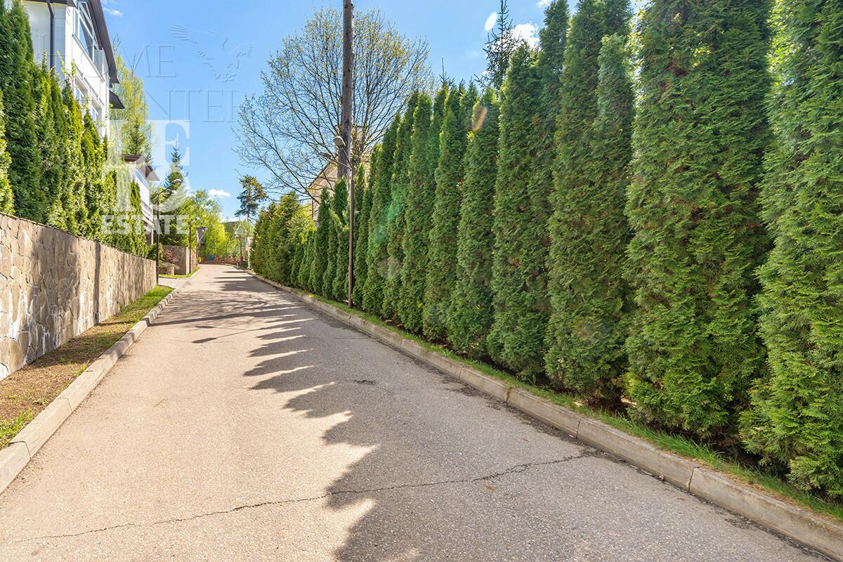 3-этажный коттедж 472 м² с отделкой