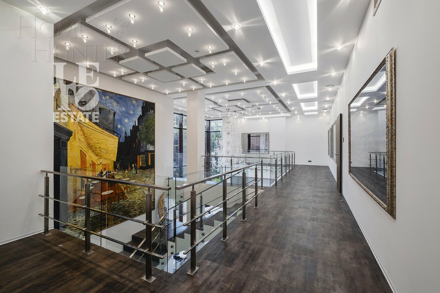 2-этажный коттедж 1 200 м² с отделкой