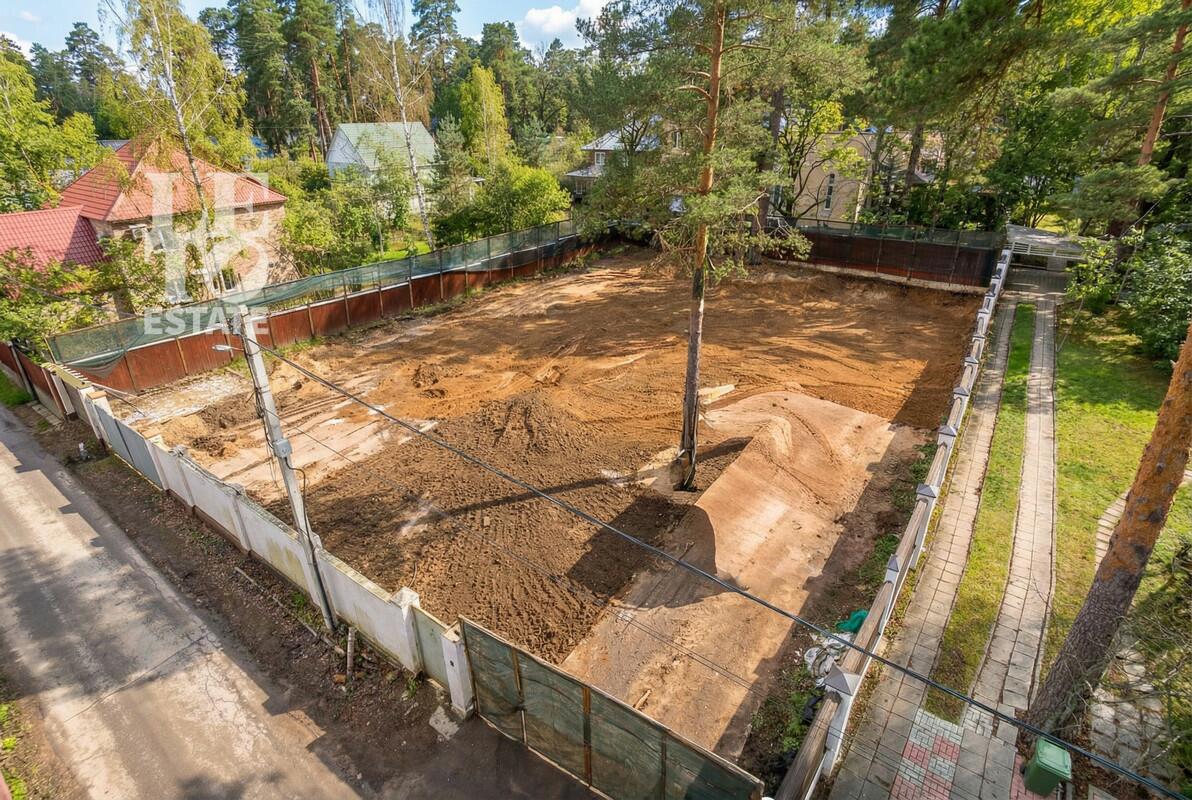 Участок 12 сот. в охраняемом поселке