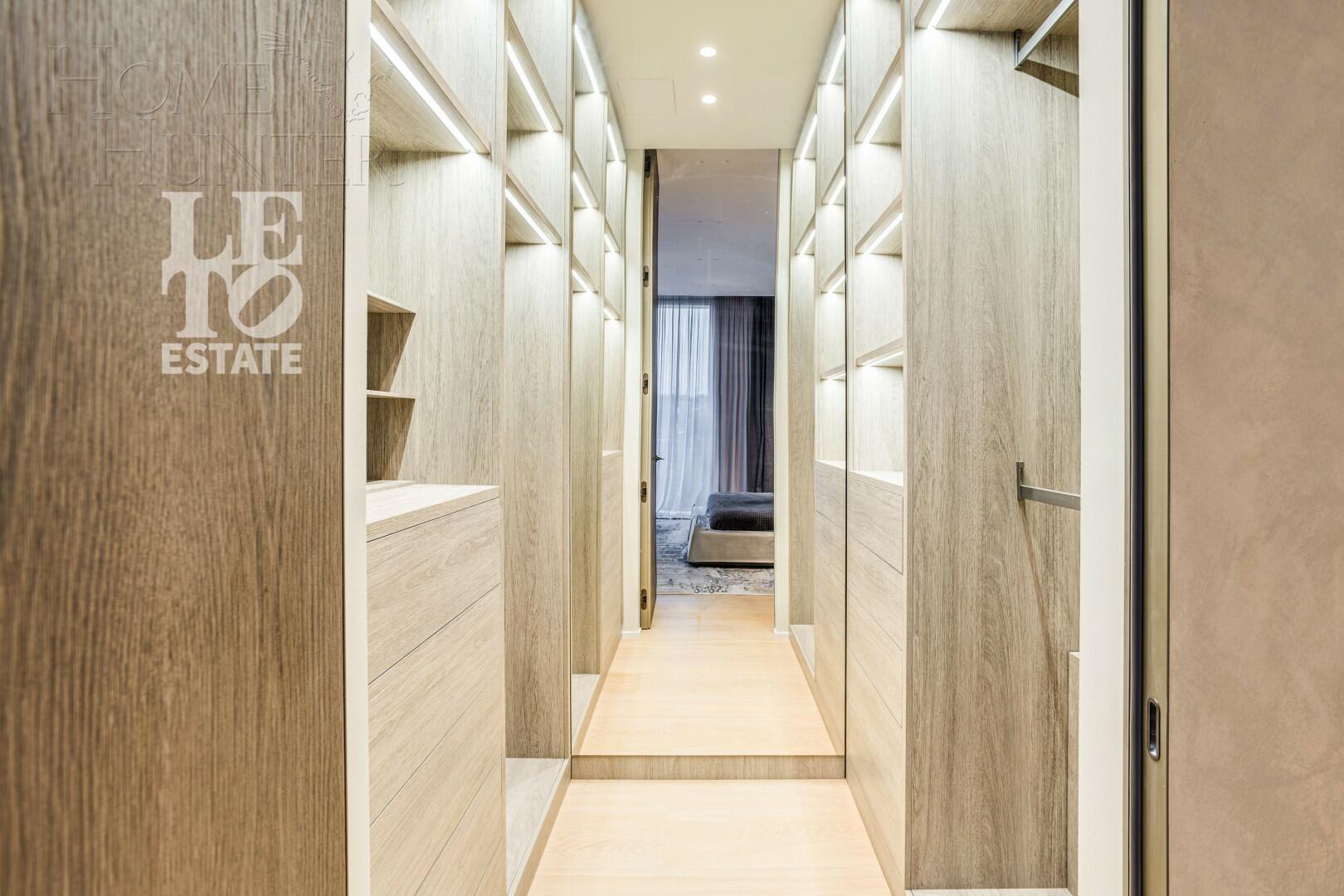 2-этажный коттедж 663 м² без отделки