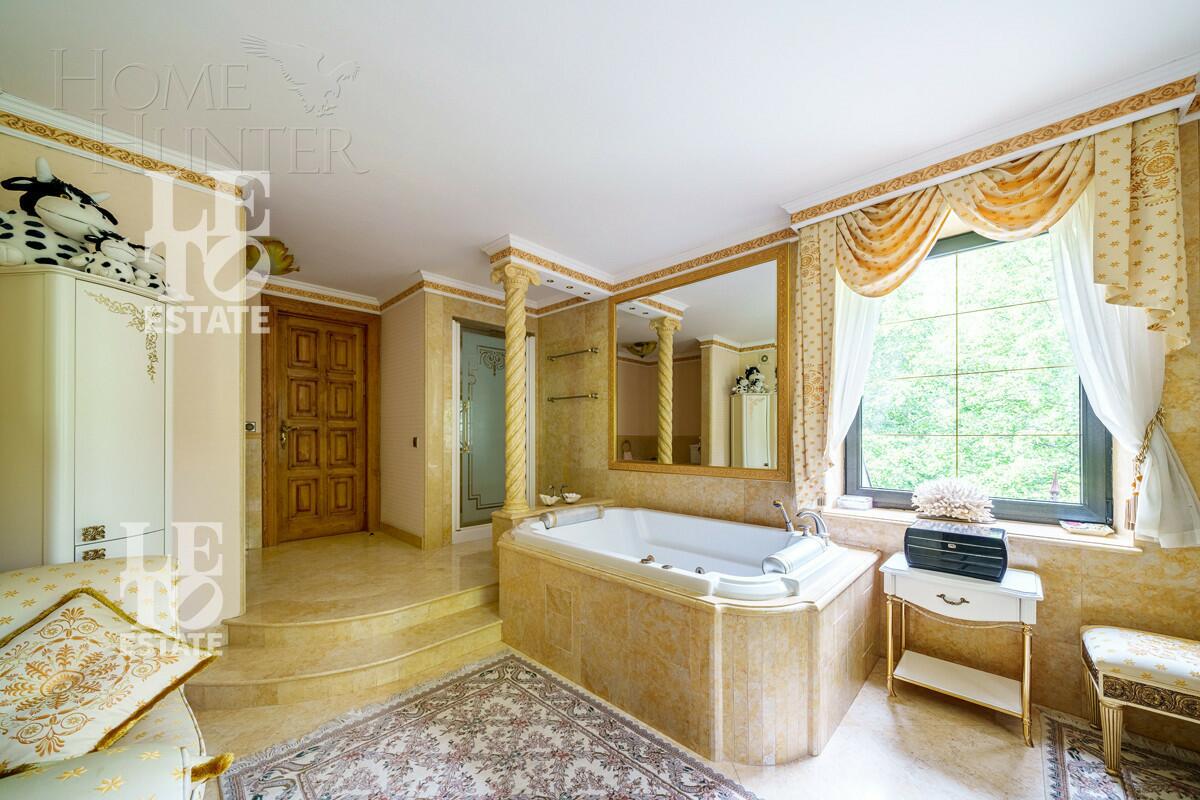 3-этажный коттедж 850 м² с отделкой