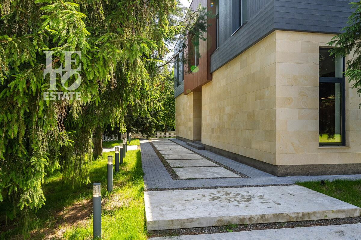 2-этажный коттедж 747 м² с отделкой