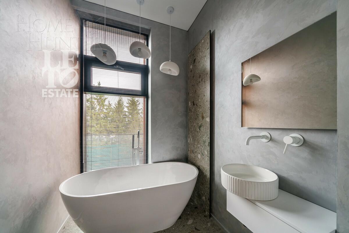 3-этажный таунхаус 238 м² с отделкой