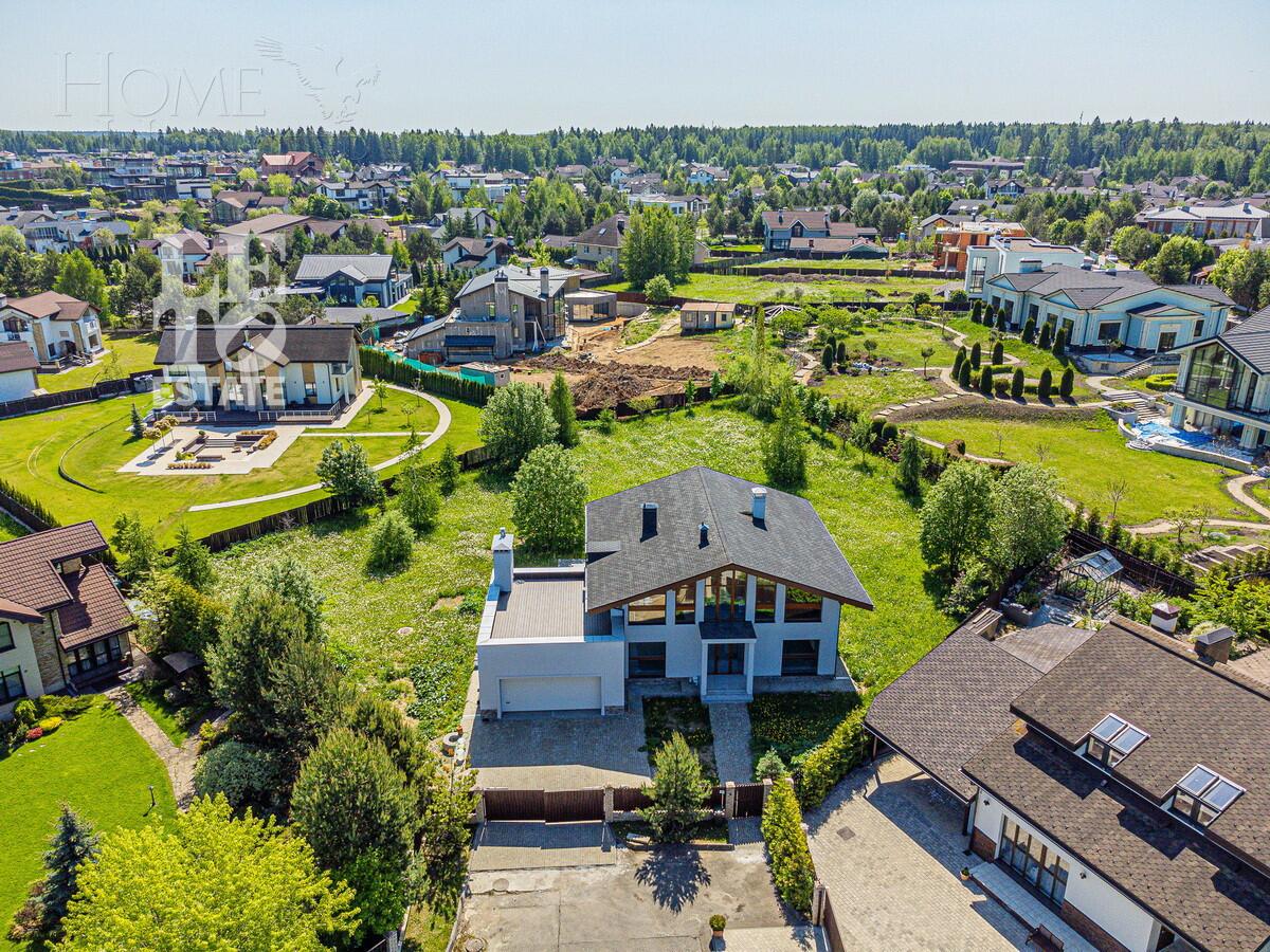 2-этажный коттедж 294 м² с отделкой