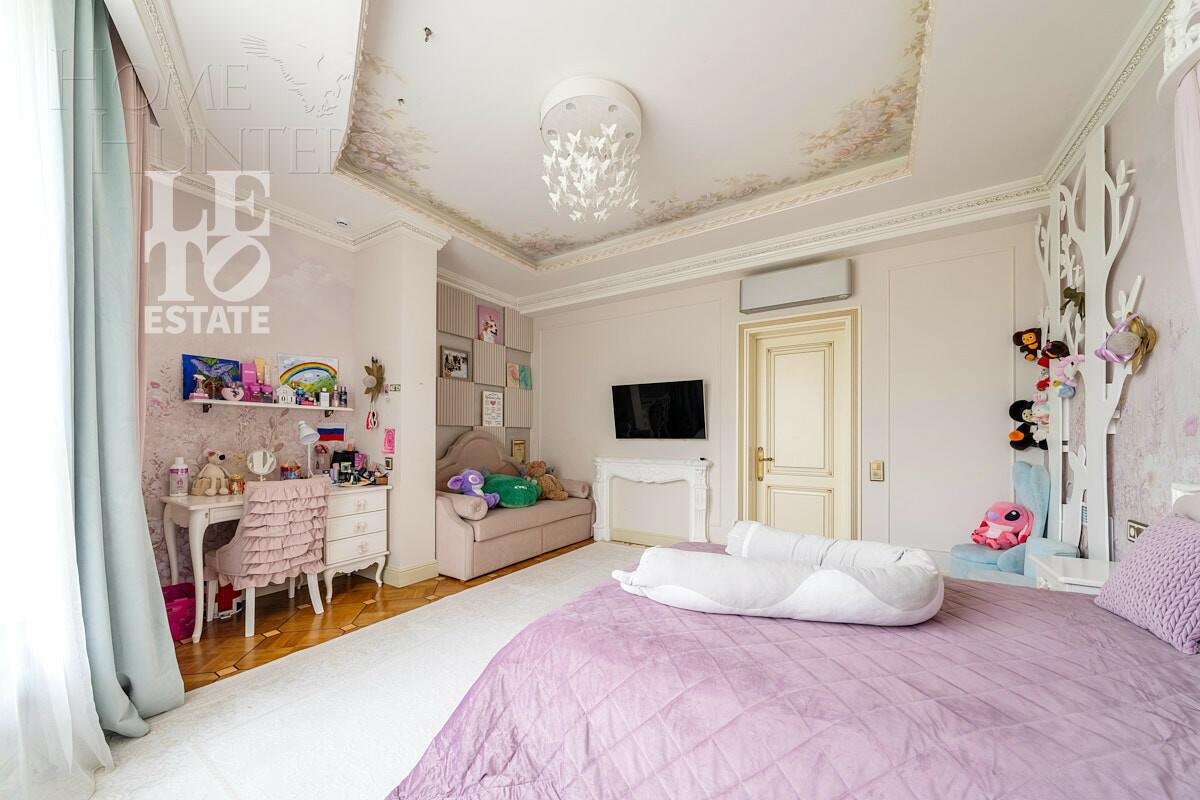 2-этажный коттедж 1 000 м² с отделкой