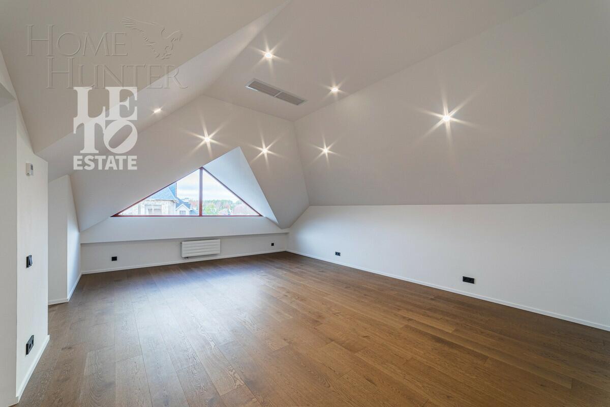 2-этажный коттедж 693 м² с отделкой