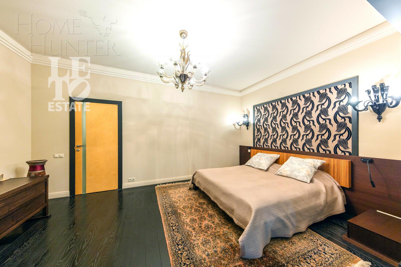 2-этажный коттедж 600 м² с отделкой