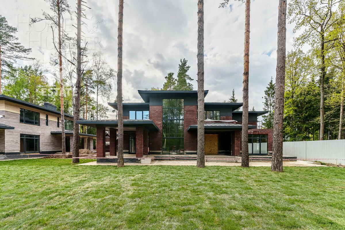 2-этажный коттедж 460 м² без отделки