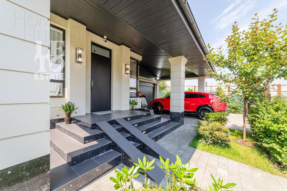 2-этажный коттедж 275 м² с отделкой