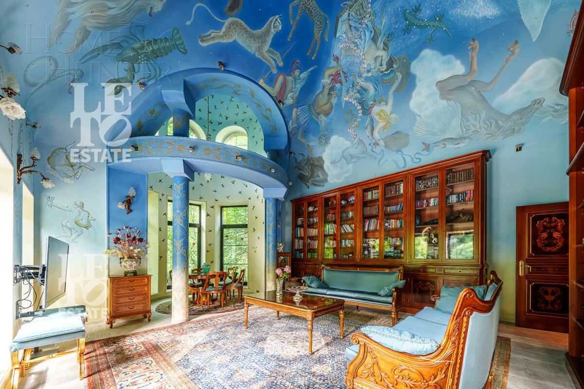 3-этажный коттедж 850 м² с отделкой