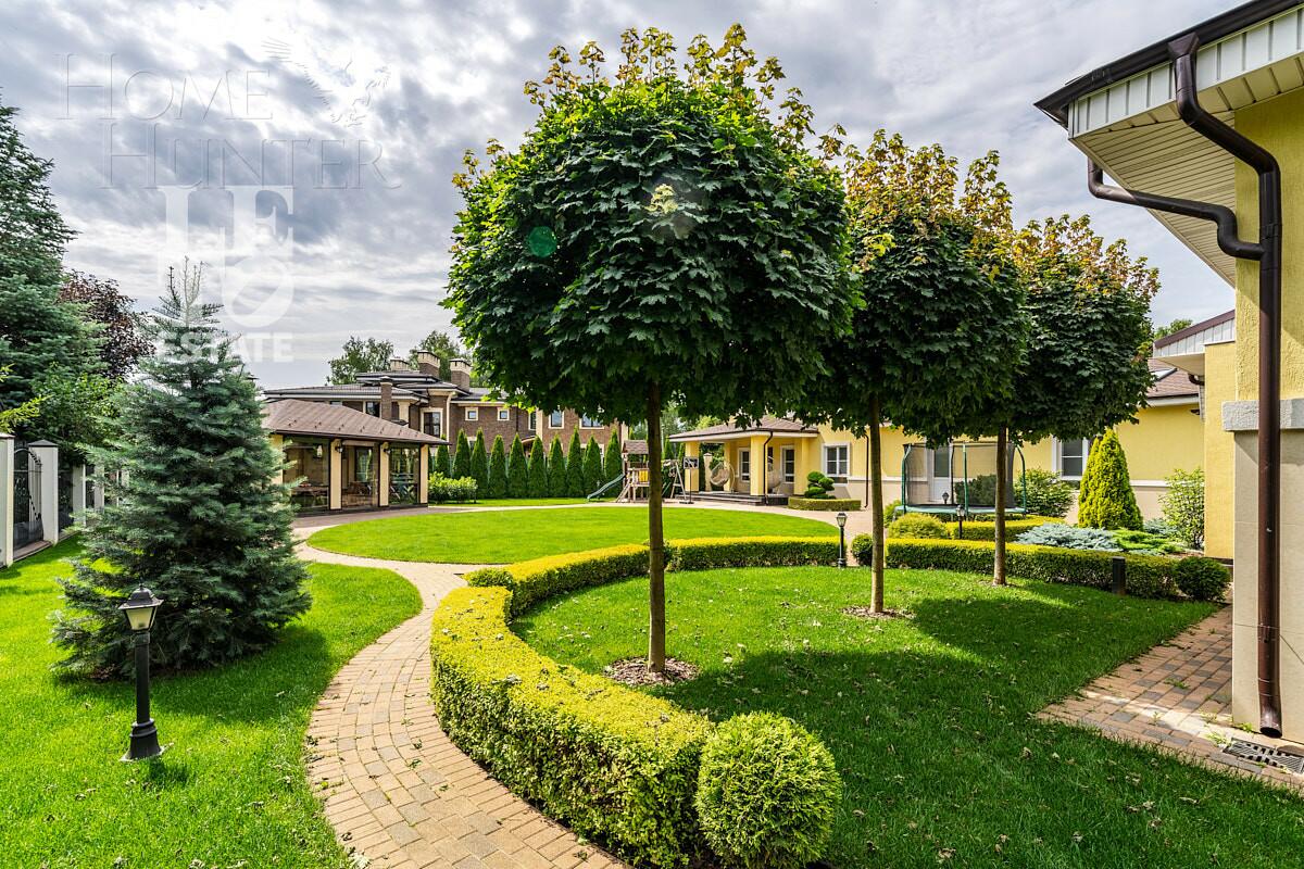 2-этажный коттедж 700 м² с отделкой