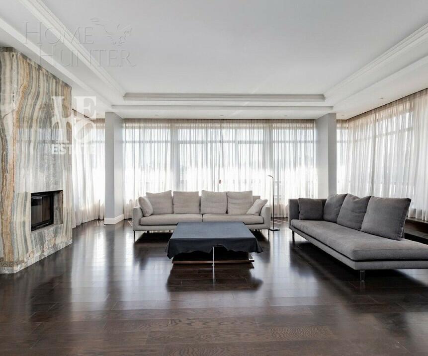 3-этажный коттедж 1 185 м² с отделкой