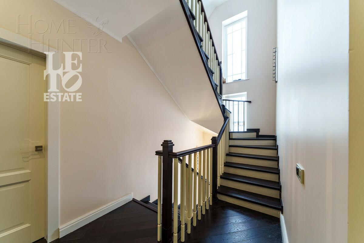 2-этажный коттедж 528.9 м² с отделкой